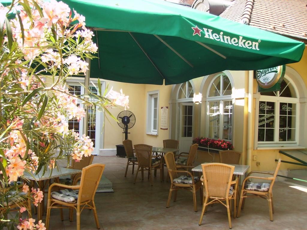 Апартаменты Fueredi Haz Apartman Шопрон Экстерьер фото